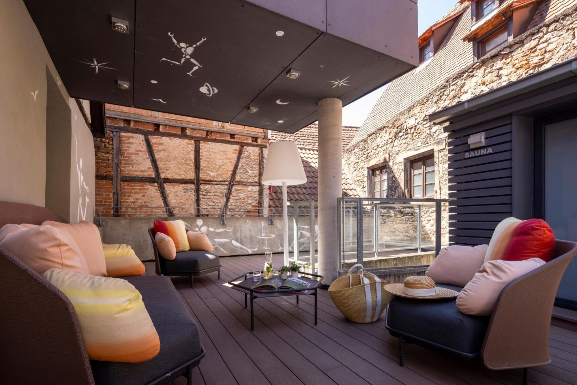 Hotel Le Pavillon 7 オベルネ エクステリア 写真